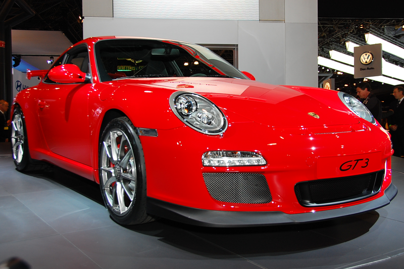 Illustration for article titled 2010 Porsche 911 GT3: Santa's 435 HP Sleigh